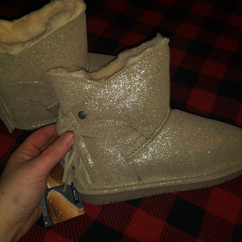 Brand New Sparkle BEARPAW Boots